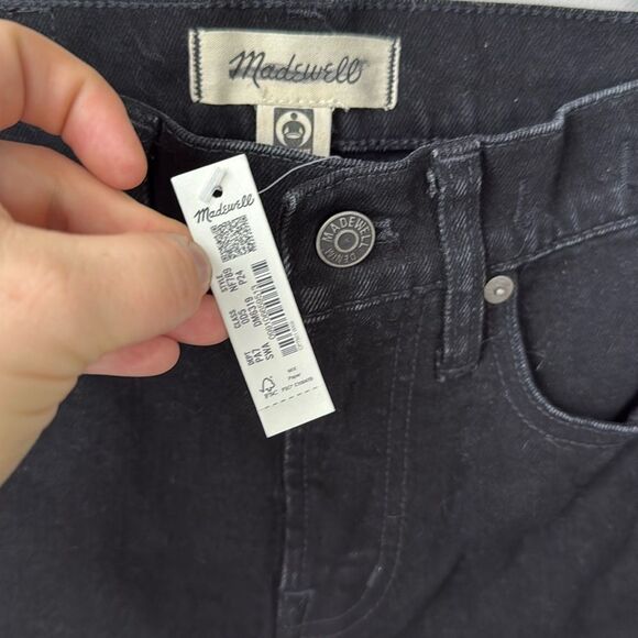 Madewell The Perfect Vintage Flare Jean in Sherborn Wash Black Denim - Picture 5 of 7